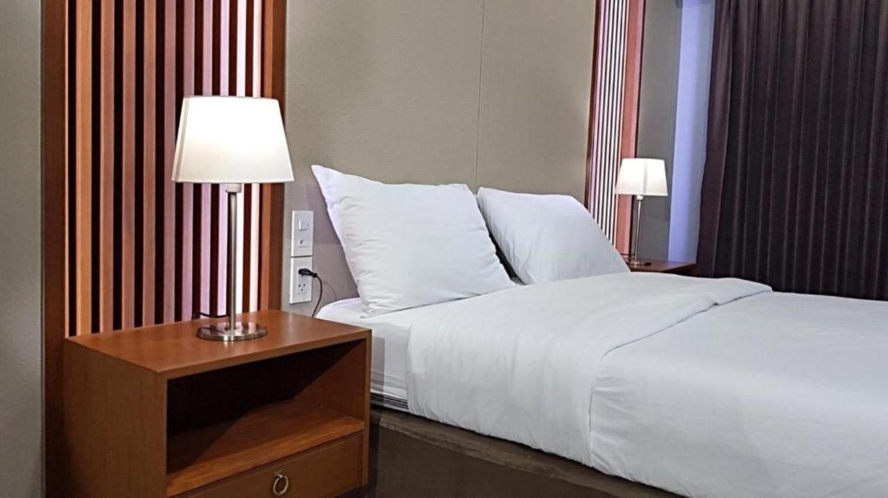 Room58 Bangkok Extérieur photo