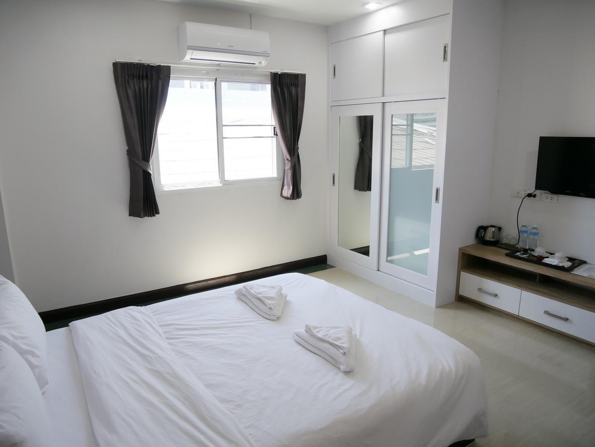 Room58 Bangkok Extérieur photo